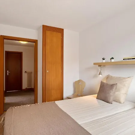 La Toura By Interhome Lägenhet *